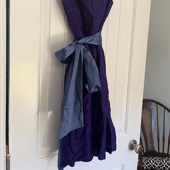 Classic party dress in gorgeous purple silk - Picture 4 of 5